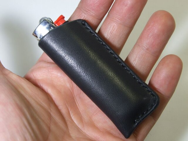 BICスリムライター J23用ケース サドル黒の画像1枚目