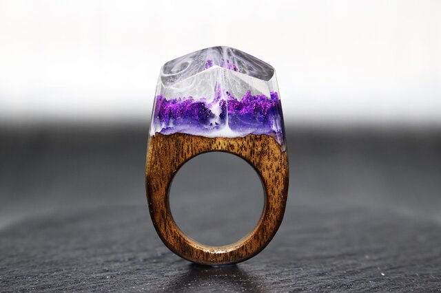 【送料無料】Amethyst World ~Resin Wood Ring~の画像1枚目