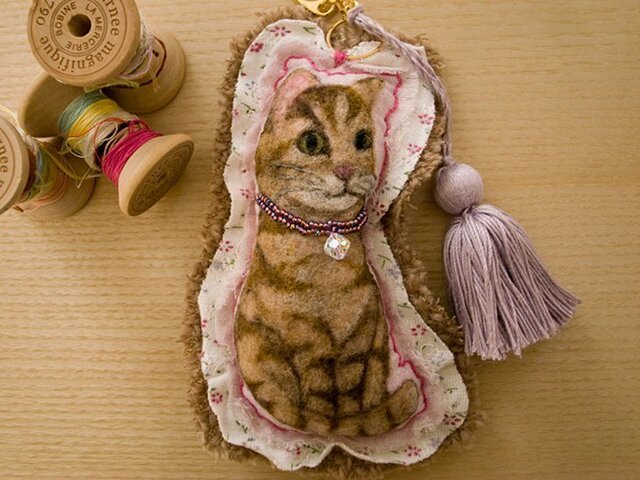 展示品・オーダー品】茶トラ猫チャーム | iichi 日々の暮らしを