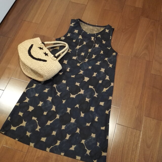 上質リネン素敵な柄のワンピース