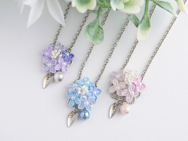 がくあじさいとパールのネックレス （ つまみ細工＊受注制作