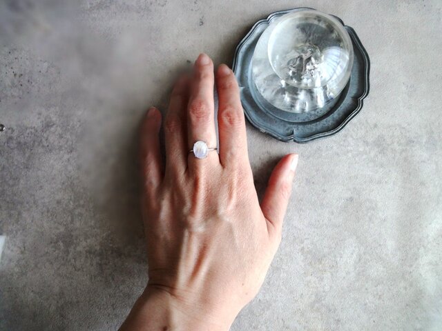 天然石の指輪 □ シンプルオーバル Silver925 □ レインボームーン