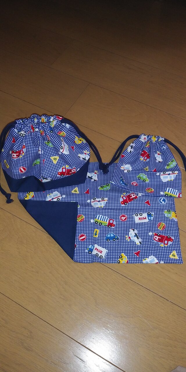 ハンドメイド お弁当袋3点セット 車柄 の画像1枚目