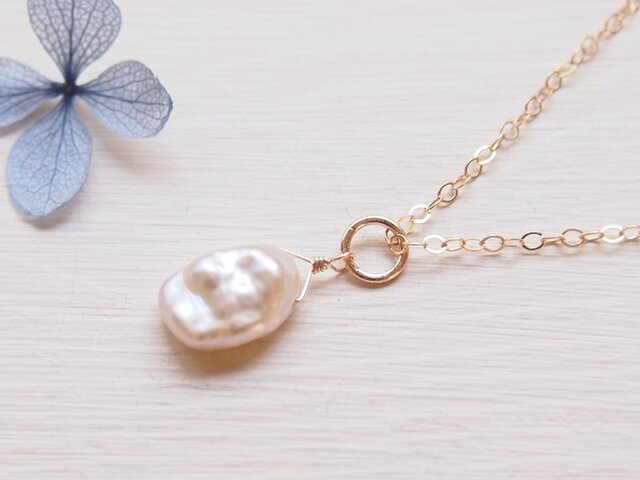 在庫品SALE◇14kgf◇バロックパールのロングチャーム 楽天市場】K14GF／バロックピンク淡水パールチャーム ゴールド