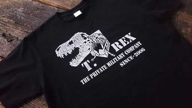 ティラノサウルス Adult Tシャツ | iichi 日々の暮らしを心地よくする