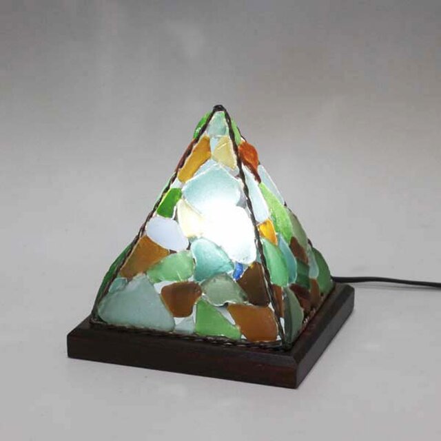 シーグラス ピラミッドランプL シックなモザイクカラー - トランプ