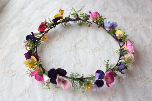 パンジー ビオラの花冠 #結婚式#卒業式#コンサート | iichi 日々の  