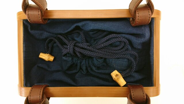 バッグ」駿河竹千筋細工 皮紐 | iichi 日々の暮らしを心地よく