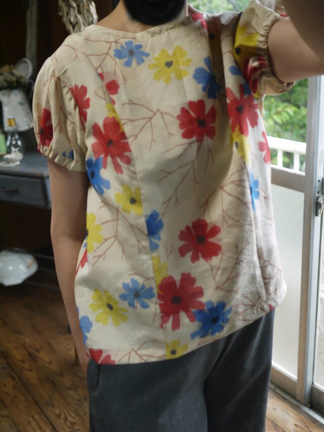 銘仙着物からパフスリーブトップスの画像1枚目