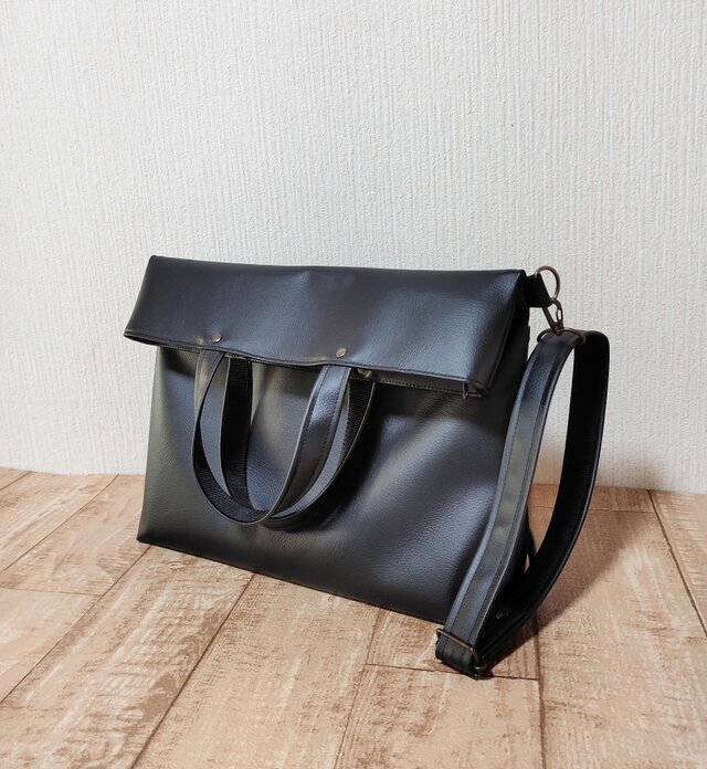 両面ブラックレザー(pvc)2way 通勤通学A4対応