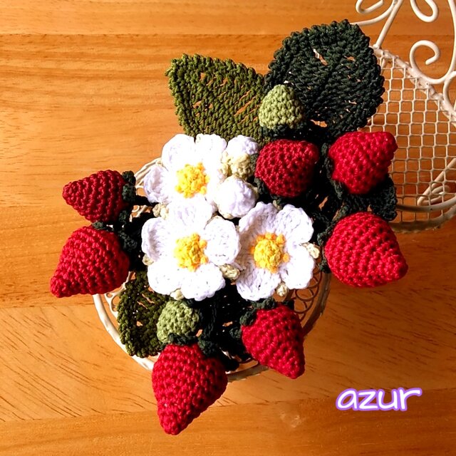 苺のコサージュ（大） 西洋イチゴ