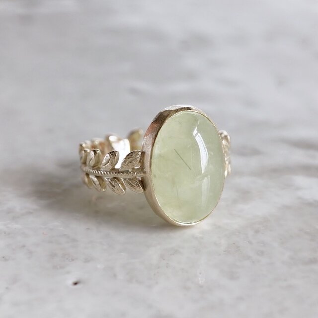 Prehnite rose leaf ring [OP730K10] | iichi 日々の暮らしを心地よく