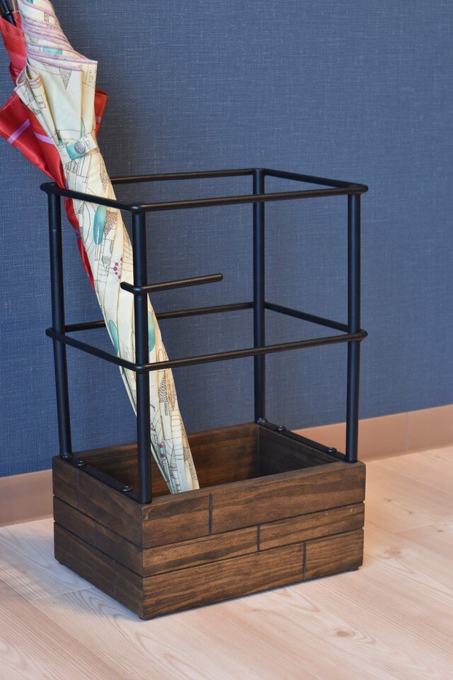 Industrial Umbrella Stand | iichi 日々の暮らしを心地よくする