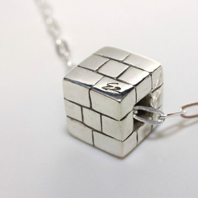 ブロック・ペンダントトップ シルバーの画像1枚目