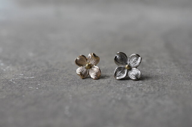 order UN様:K18gold hanamizuki earringsの画像1枚目