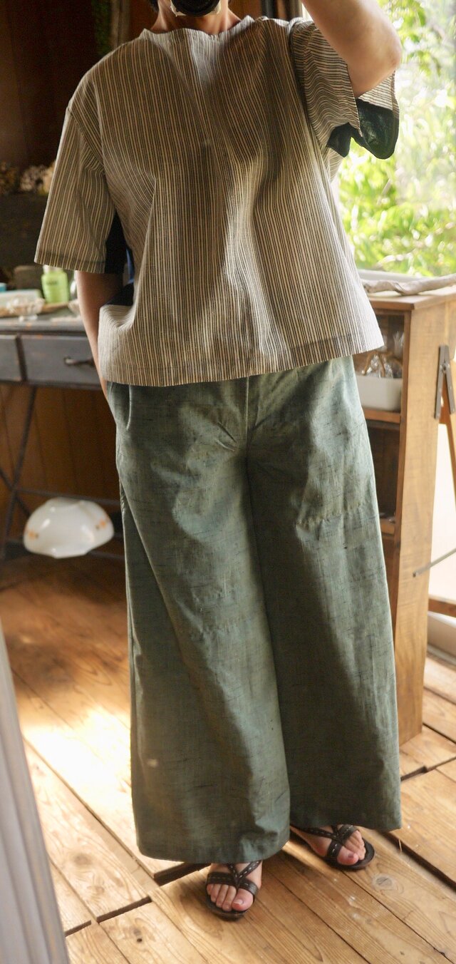 正絹反物からストレートパンツの画像1枚目