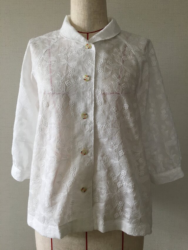 八分袖ブラウスの画像1枚目