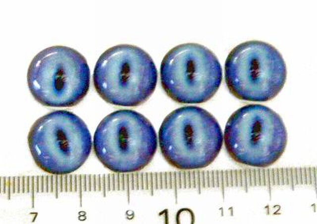 オーダーのお品○半球グラスアイ○猫目○14mm4セットの画像1枚目