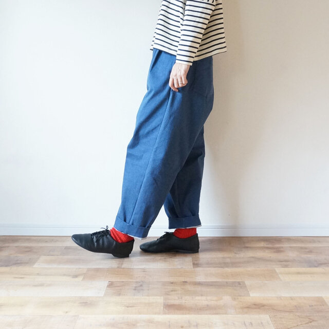Premium denim tack pantsの画像1枚目