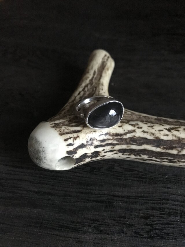 ブラックムーンストーン・キャッツアイのRingの画像1枚目