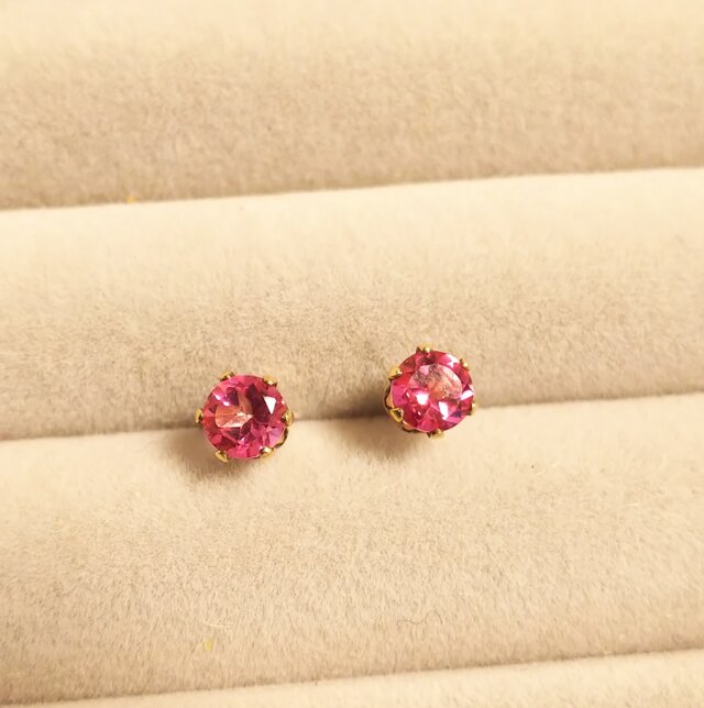 再販:ピンクトパーズファセットピアス(4ミリ)の画像1枚目