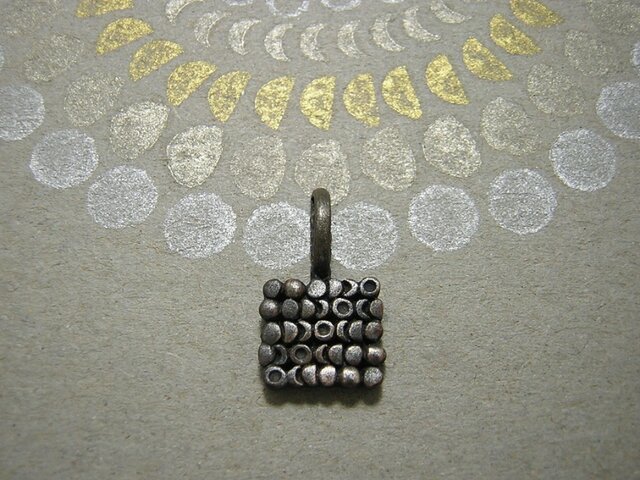 moon i.e. tsuki i.e. luck pendant ( mille±feuille )の画像1枚目