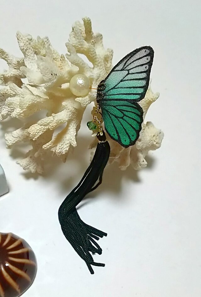 蝶のピアス(小)モルフォの画像1枚目