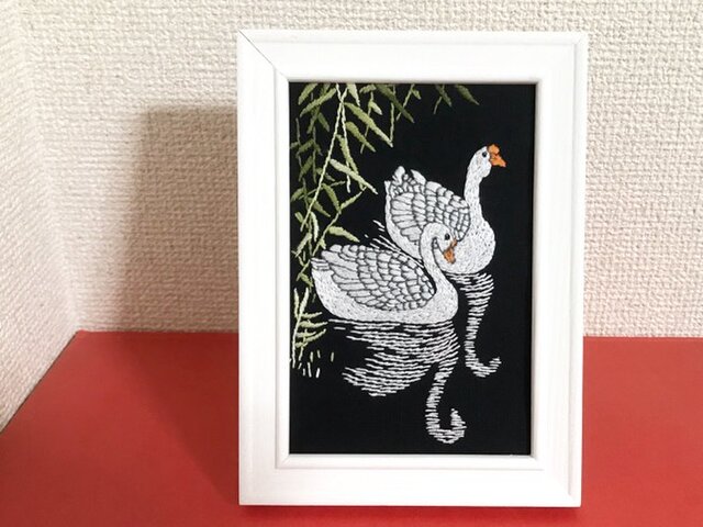 手刺繍浮世絵フレーム*小原古邨「芦に白鳥」の画像1枚目