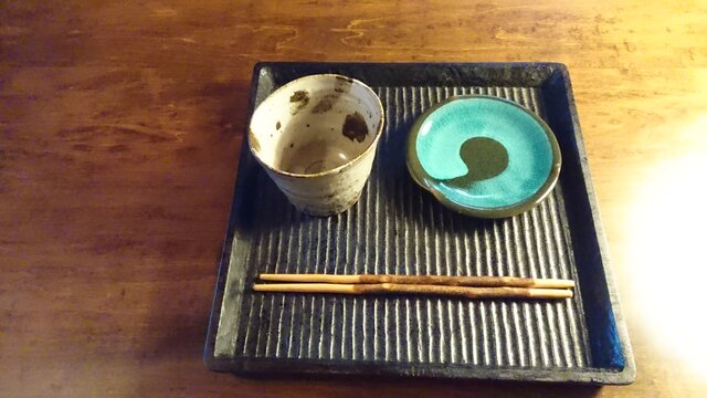 角盆(黒漆仕上げ) | iichi 日々の暮らしを心地よくするハンドメイドや