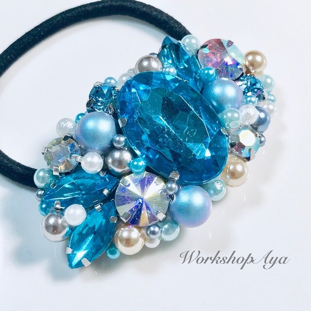 ビジューのヘアゴム♡ハンドメイド レジン くすみブルー ストーン 青 パール 丸 ハンドメイド レジン ヘアゴム ヘアゴム Y's Moon 通販 17311044
