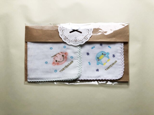 男の子出産祝 名入れガーゼペンギンの画像1枚目