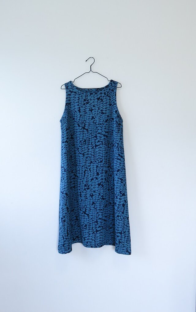 M様ご予約品*アンティーク着物*葉模様着物のワンピース(Lサイズ)の画像1枚目