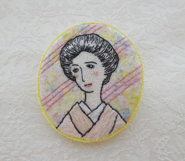 《日本刺繍》ときめきブローチ ‐1919の画像1枚目