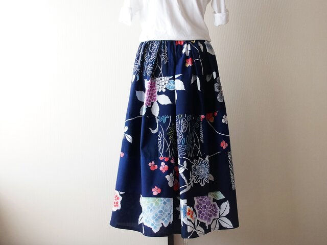 浴衣リメイクスカート【薔薇】ハンドメイド 和柄 反物 夏祭り 七夕 差し色カワイイ 浴衣スカート 着物リメイク 浴衣リメイク 演奏会