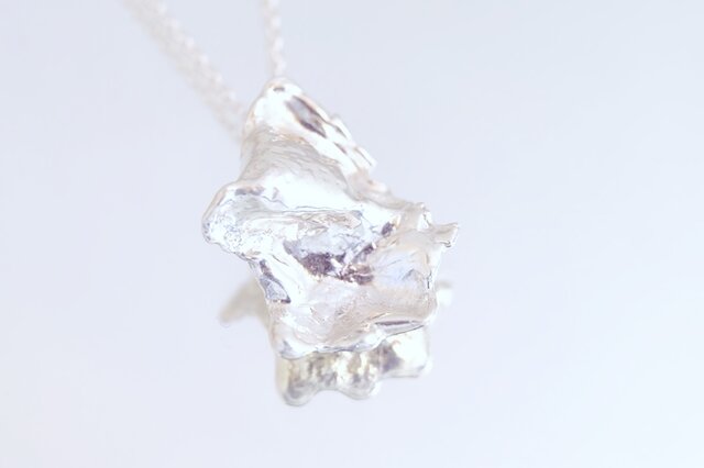 そよぐはごろも(水写‐炎と水が創るシルバーアクセサリー)の画像1枚目