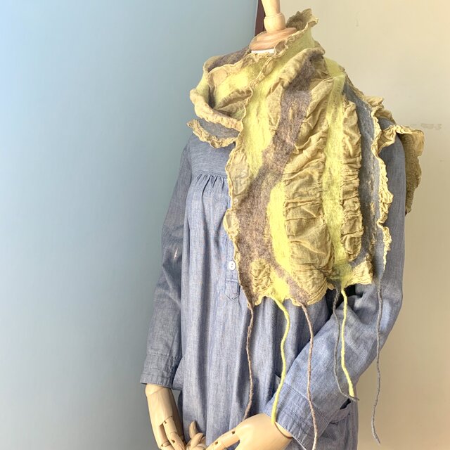 羊毛と草木染めガーゼのストール(イエロー)の画像1枚目