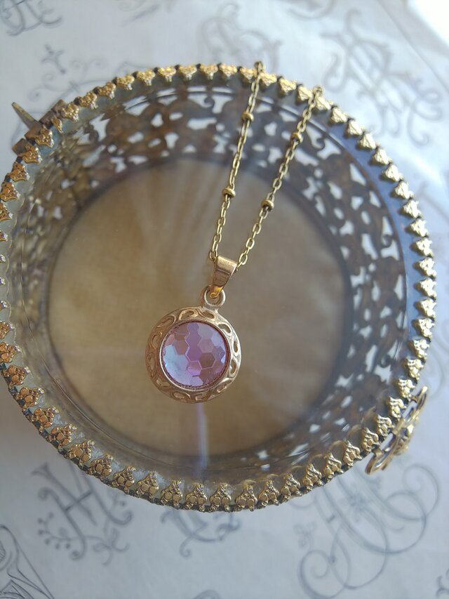 Antique サフィレット Honeycomb-Cut 10ミリ アンティークGoldミディアムロングネックレスの画像1枚目
