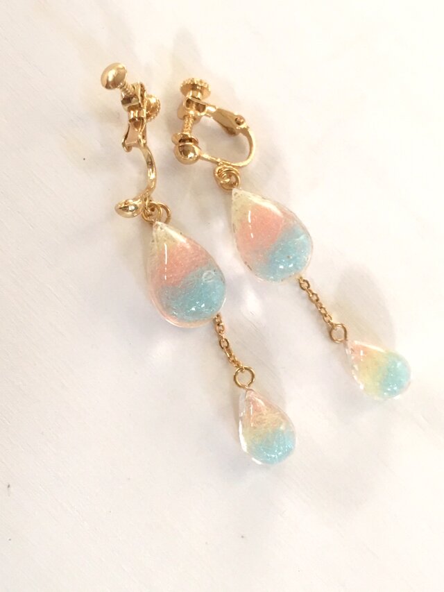 レインボードロップ2連ドロップ・ピアス&イヤリングの画像1枚目