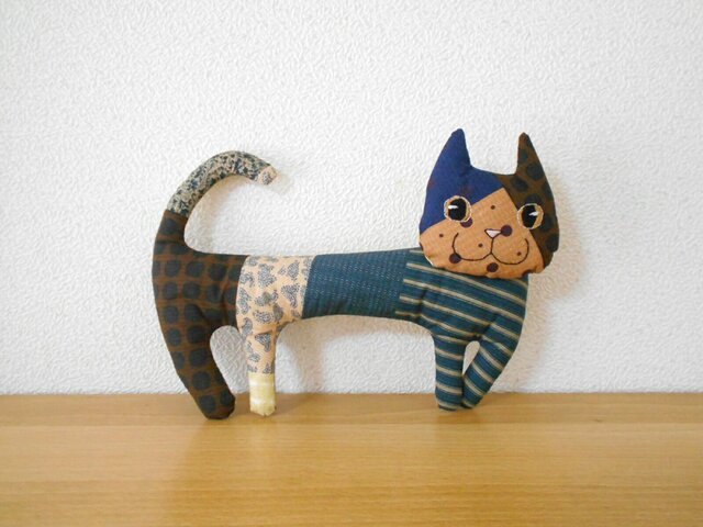 ほそーい猫4 ハチワレパッチワークの画像1枚目