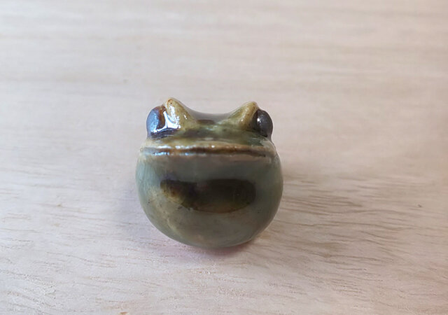 ちびカエル*総織部カエルの画像1枚目
