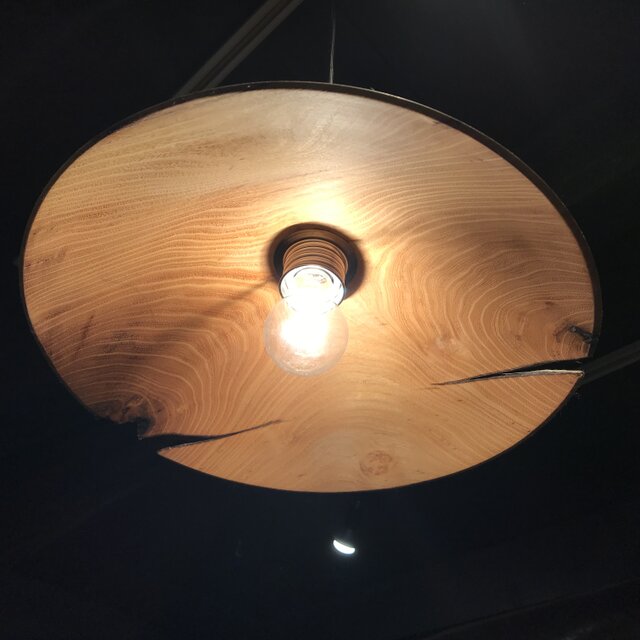 ハリエンジュのペンダントライト①の画像1枚目