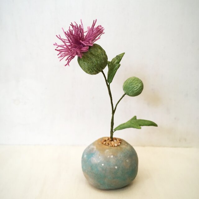 3134.bud 粘土の鉢植え アザミの画像1枚目