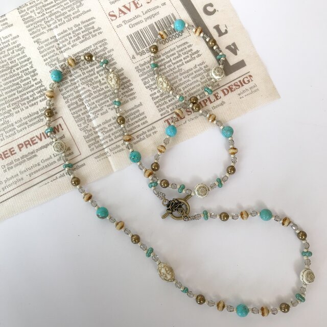 【Atelier Amie】送料無料 ターコイズロングネックレス ドイツ製アクリルビーズ使用の画像1枚目
