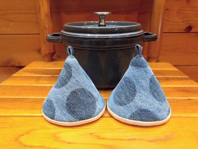 2個セット★三角鍋つかみ★staub ルクルーゼ にいかがでしょうか?★ストウブ 鍋つかみ ミトンの画像1枚目