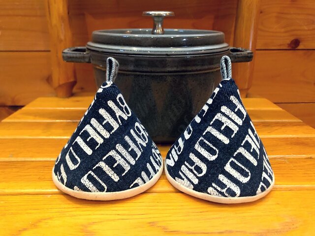 2個セット★三角鍋つかみ★staub ルクルーゼ にいかがでしょうか?★ストウブ 鍋つかみ ミトンの画像1枚目