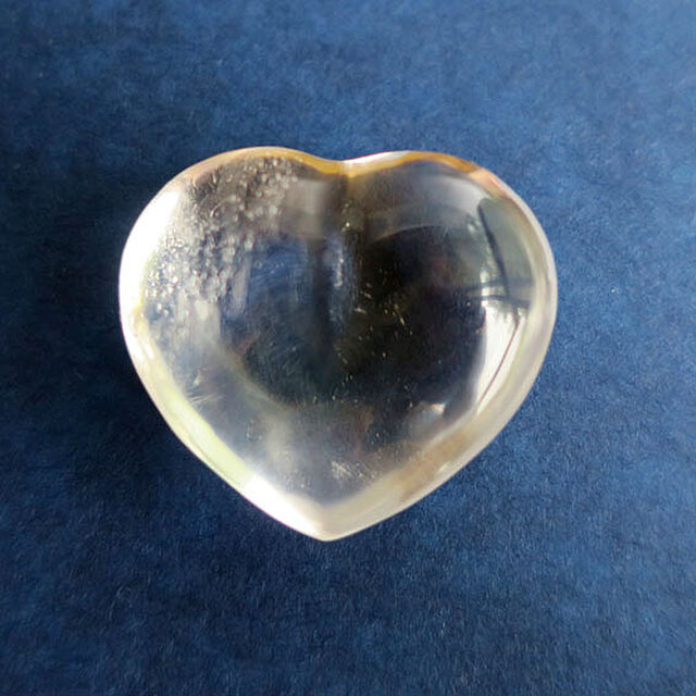 クリアクオーツ(水晶)ハートの画像1枚目