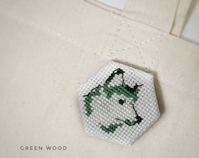 刺繍ブローチ 犬の画像1枚目