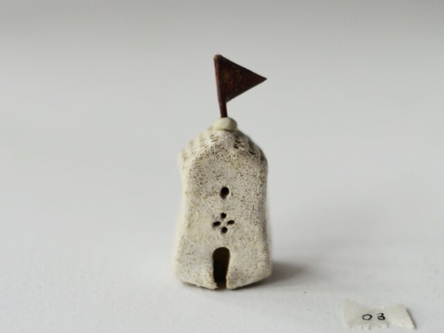 リングホルダー 風に吹かれる旗のおうち 03の画像1枚目