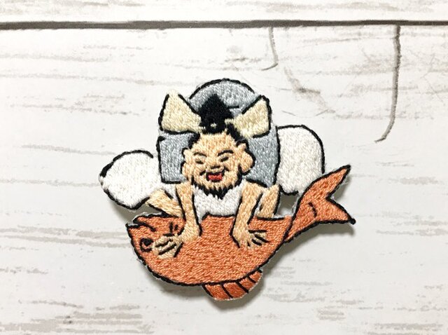 手刺繍浮世絵ブローチ*鍬形蕙斎(北尾政美)「蕙斎略画式 七福神」の恵比寿さまの画像1枚目