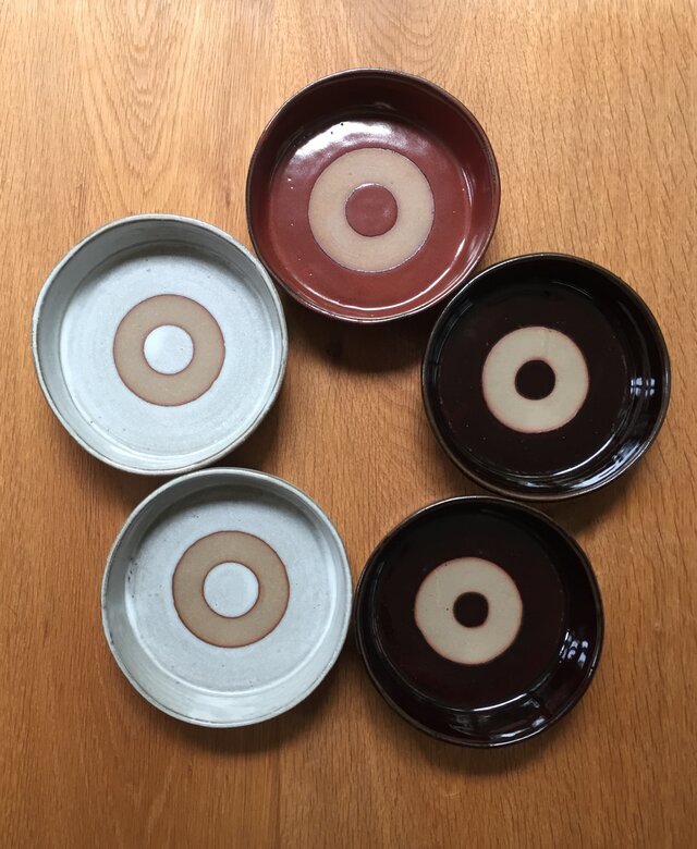三本足の平鉢の画像1枚目
